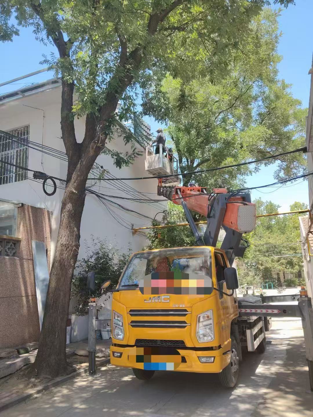 丹徒区高空作业车能吊装重物吗？最大承载多少公斤？